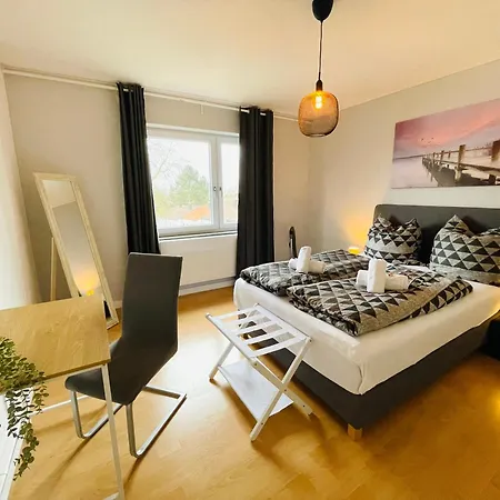 Sonniges Apartment, W-Lan, Parkplatz, Autobahnnah, S-Bahn , Messe Ulm Zewnętrze zdjęcie