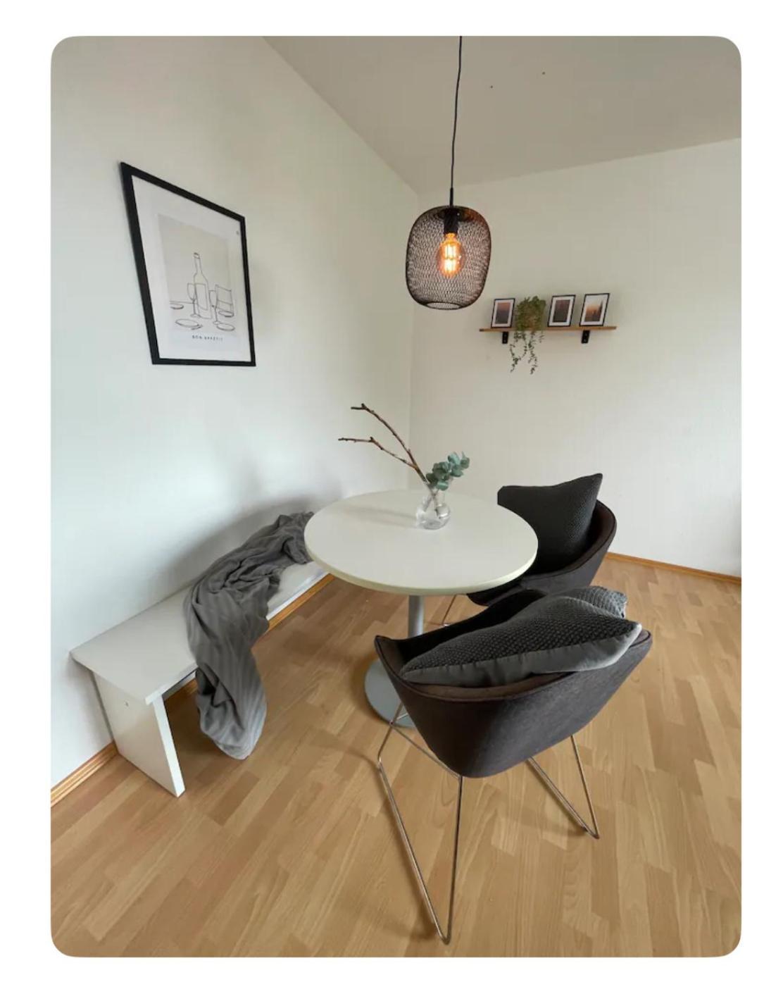 Sonniges Apartment, W-lan, Parkplatz, Autobahnnah, S-bahn , Messe *
