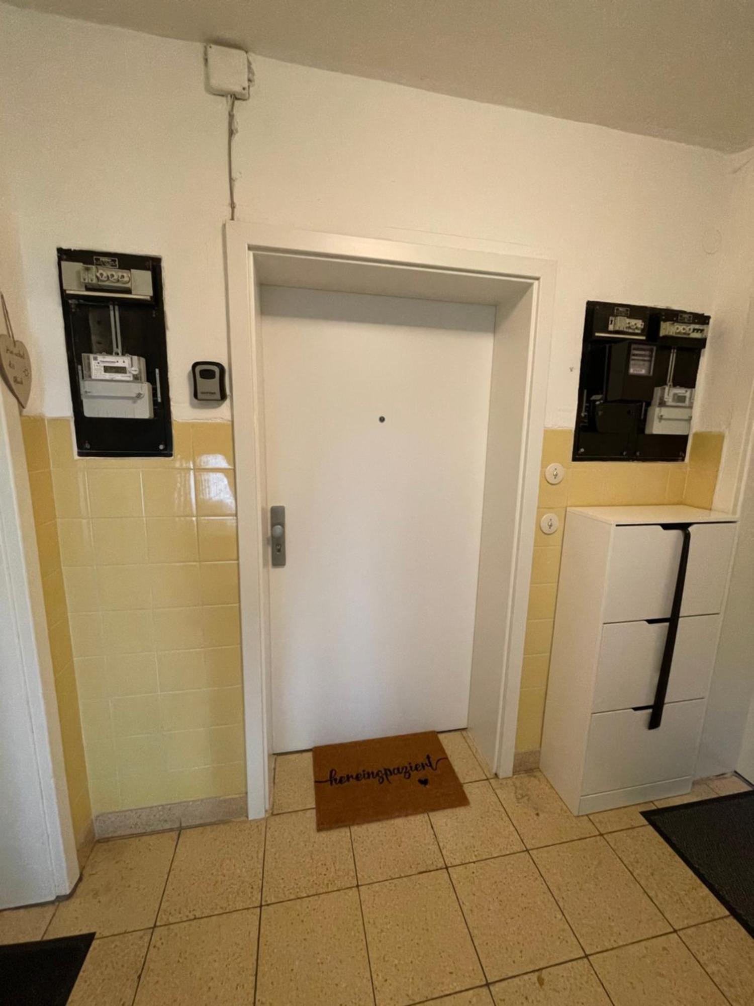 Sonniges Apartment, W-lan, Parkplatz, Autobahnnah, S-bahn , Messe Apartment *